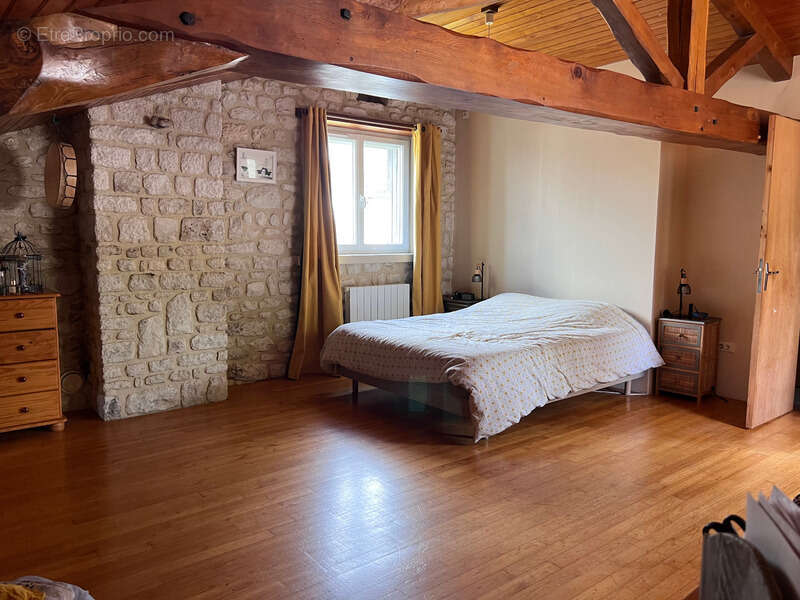 Maison à COGNAC