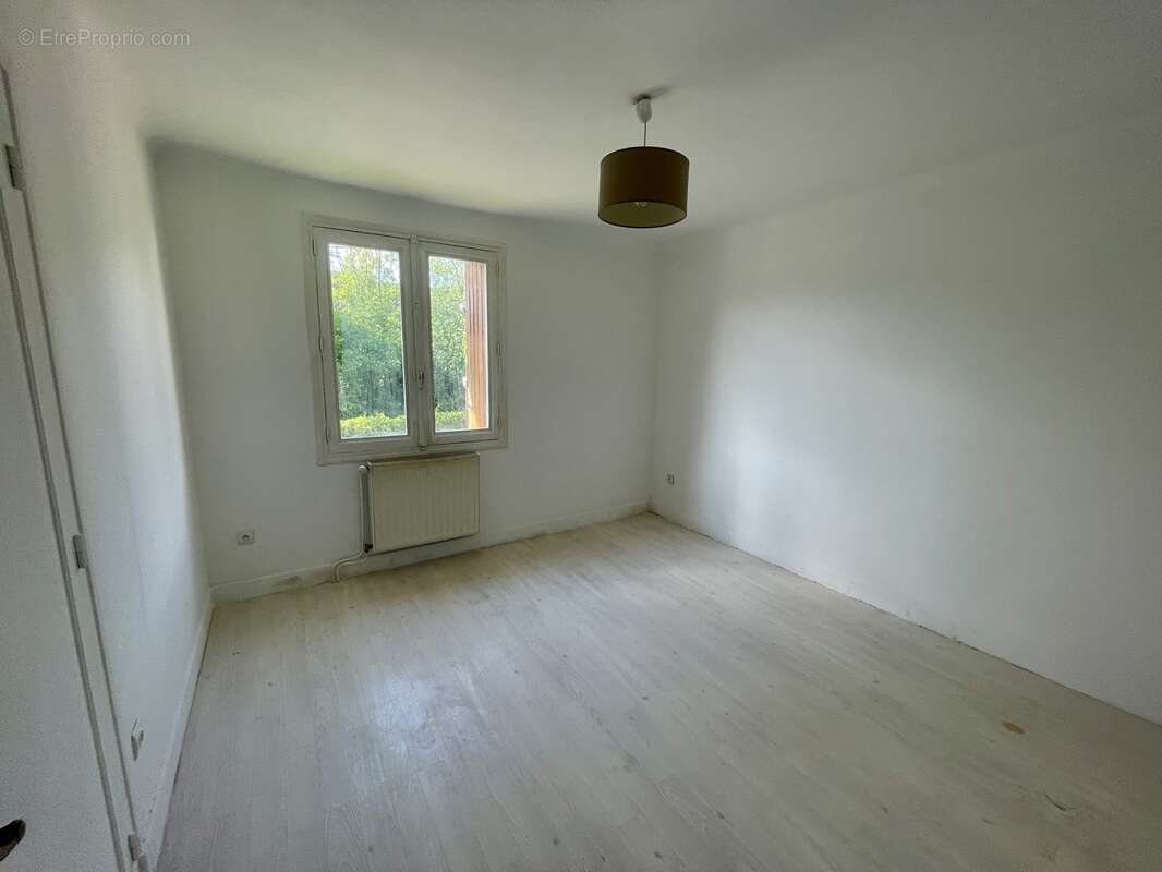 Maison à NOUZONVILLE