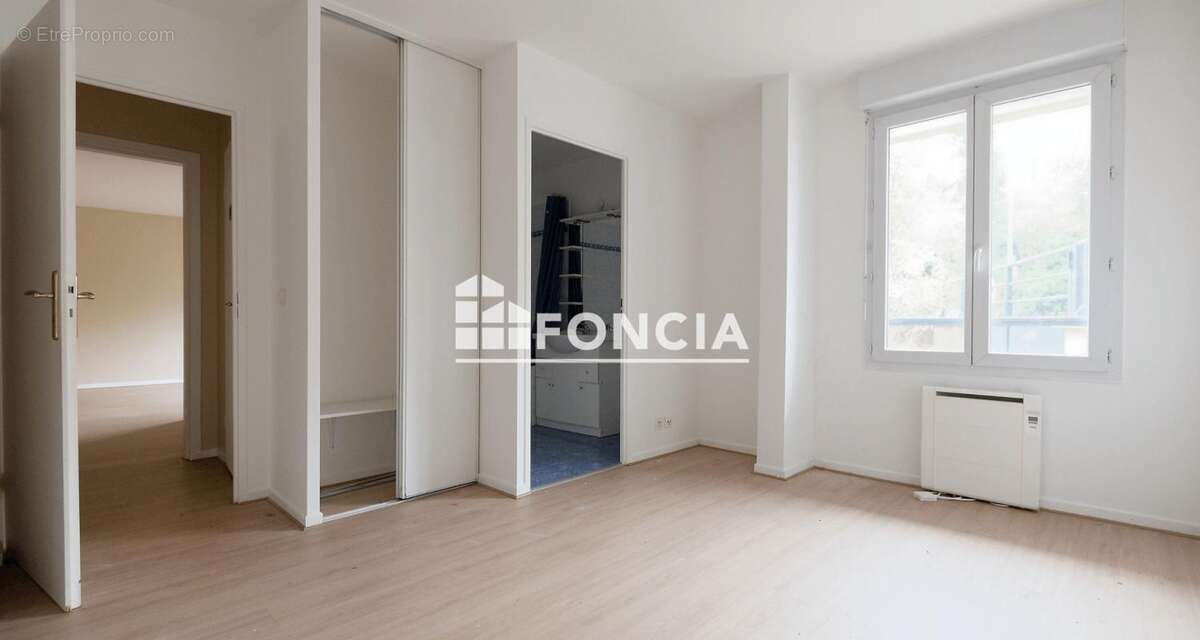 Appartement à ATHIS-MONS