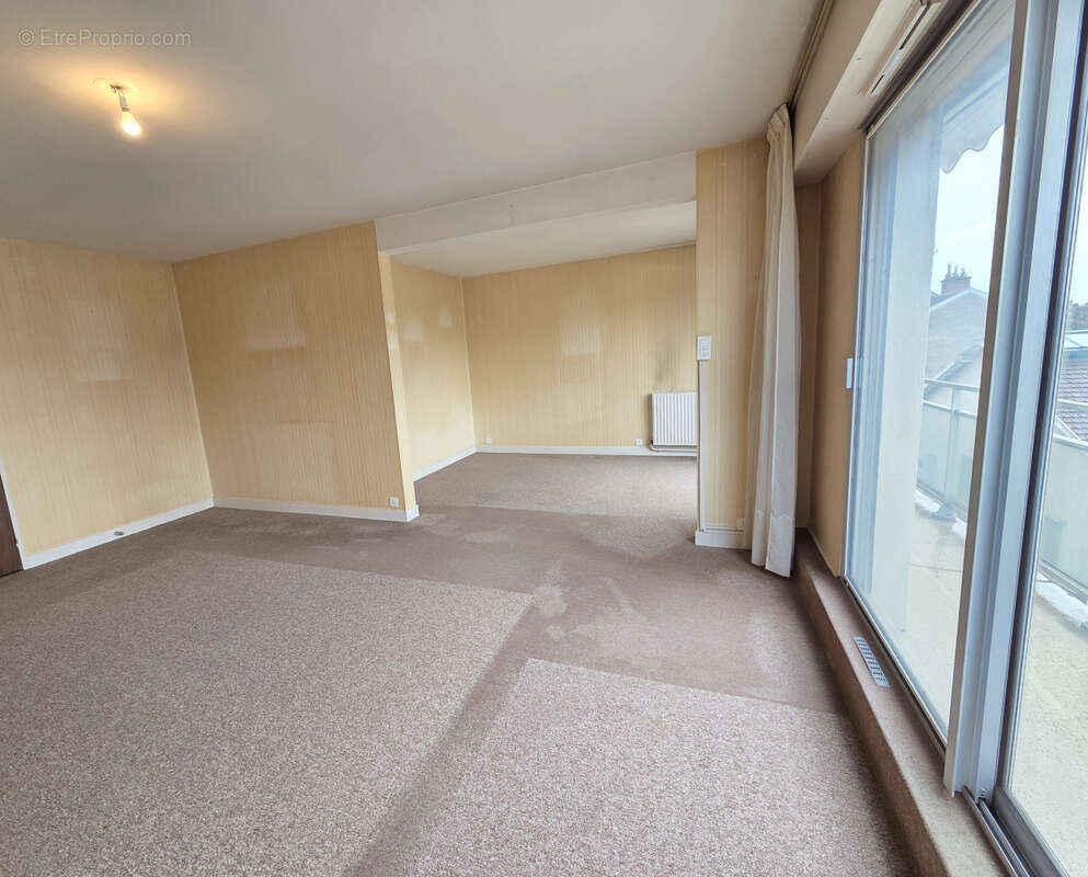 Appartement à MOULINS