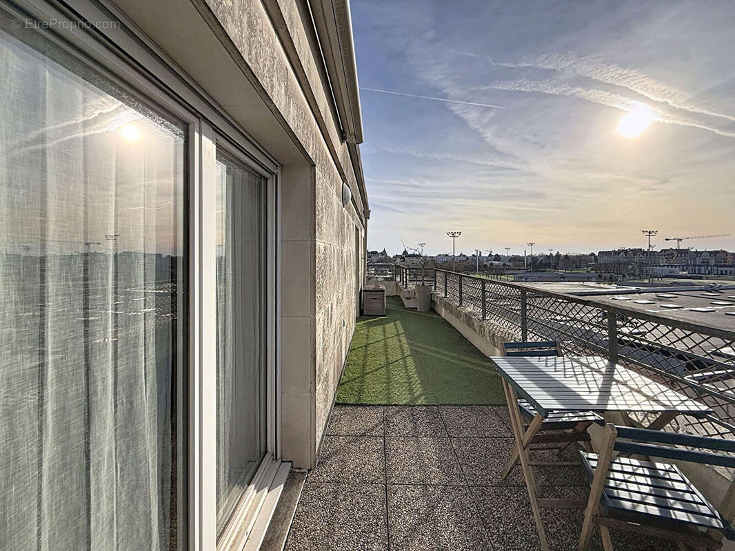 Appartement à LE PLESSIS-ROBINSON