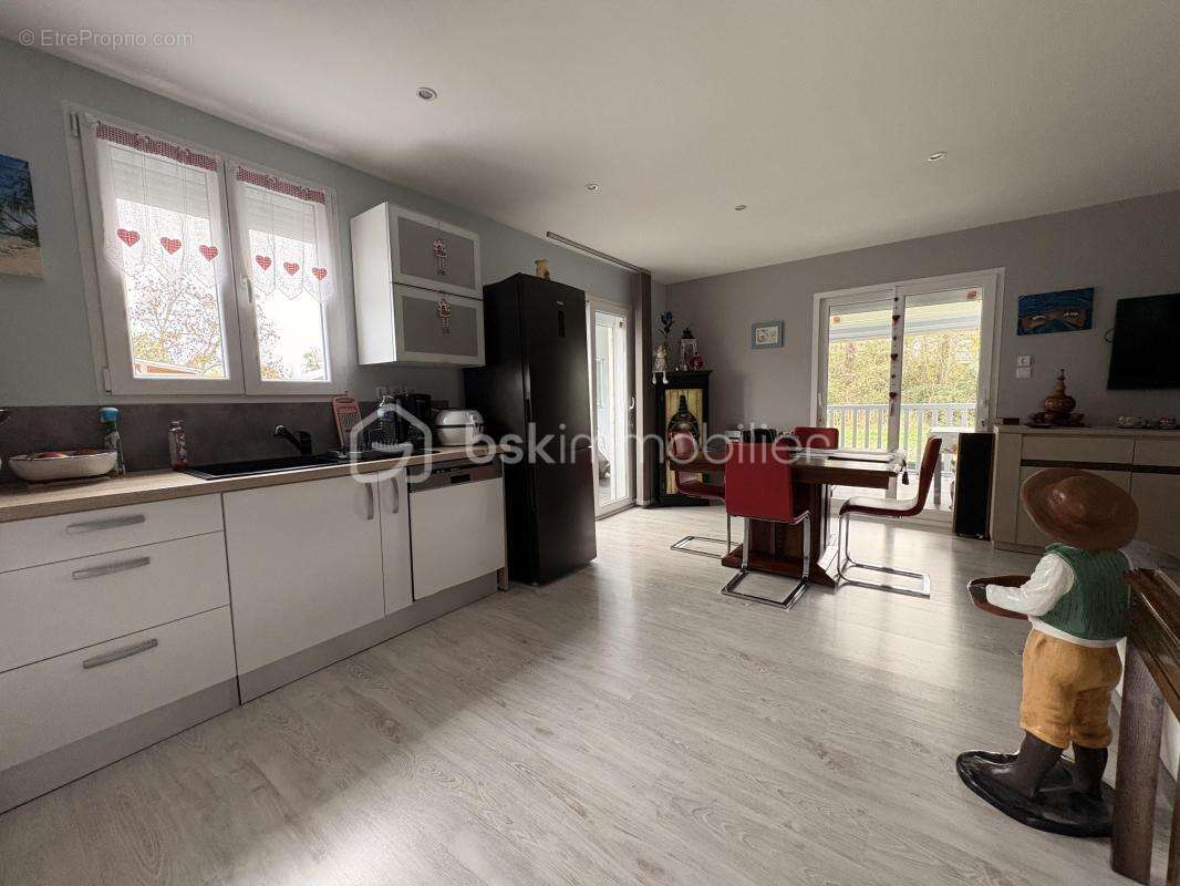 Maison à HERMANVILLE-SUR-MER