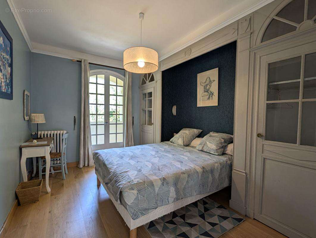 Maison bourgeoise de 371 m2 avec parc de 1,5 hectare - photo 13