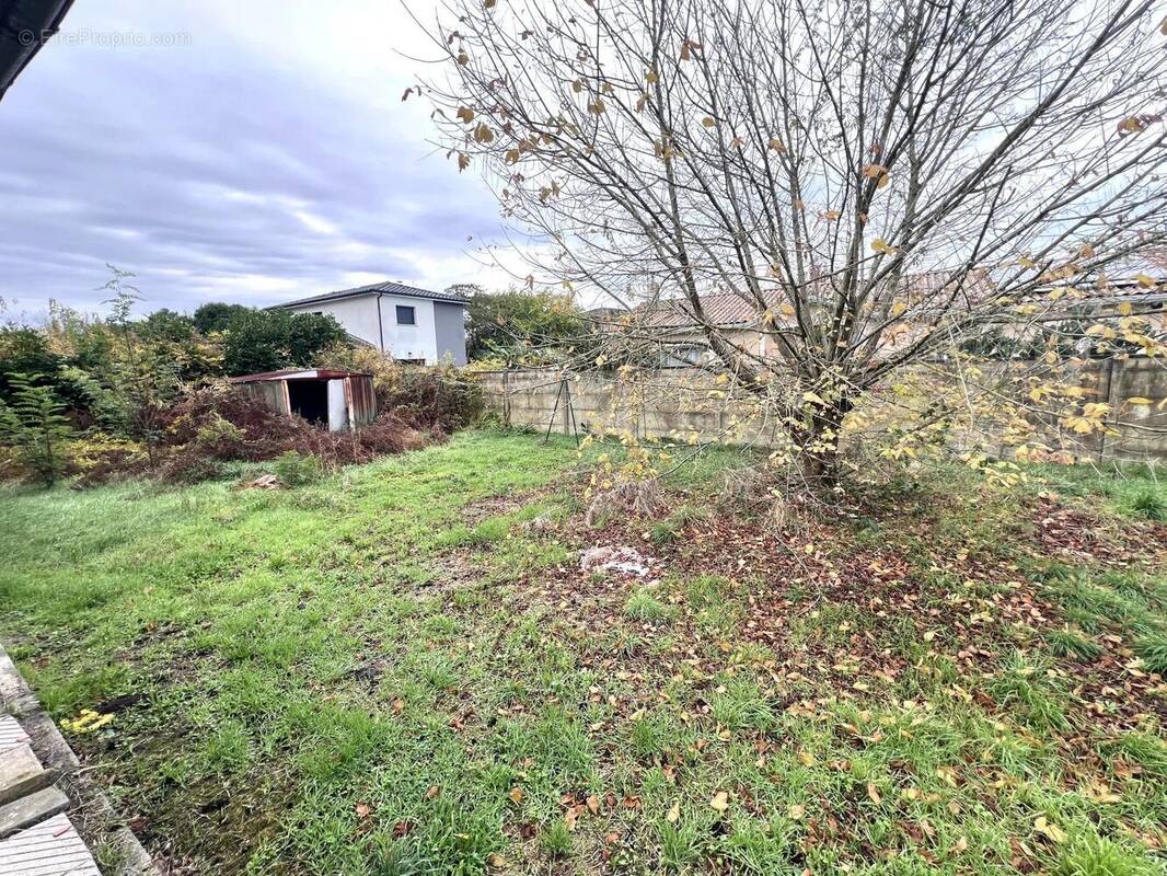 Maison à PAREMPUYRE