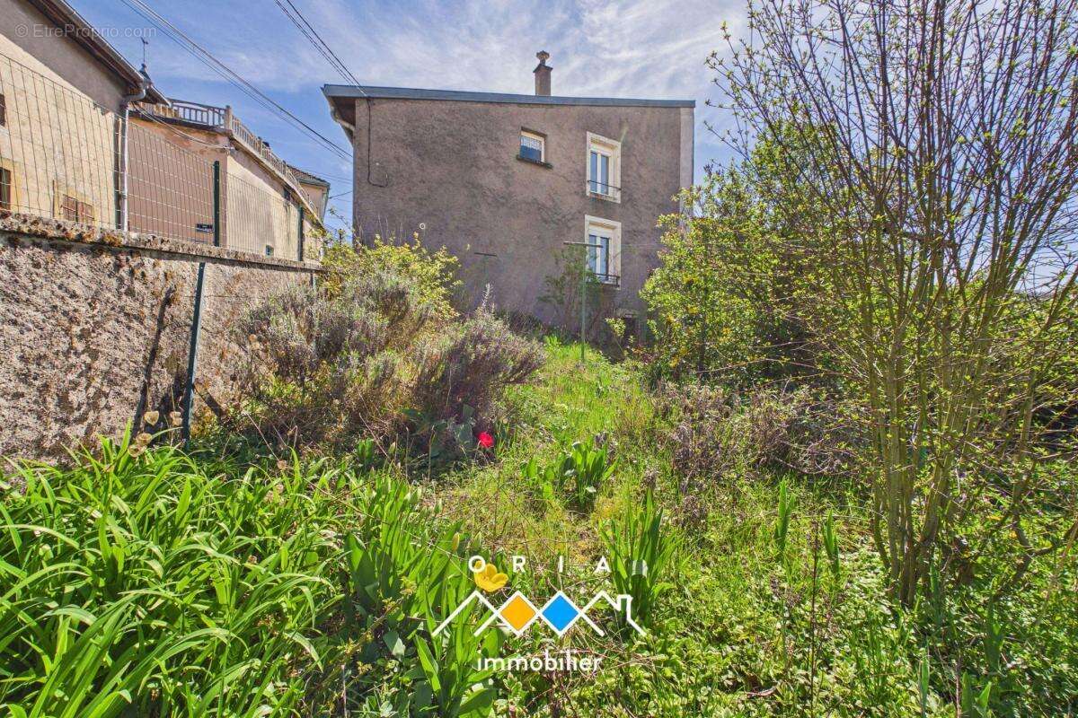 Maison ancienne avec jardin, potentiel – Villecey-sur-Mad - photo 18