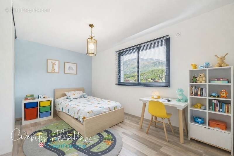 Maison à GILLY-SUR-ISERE