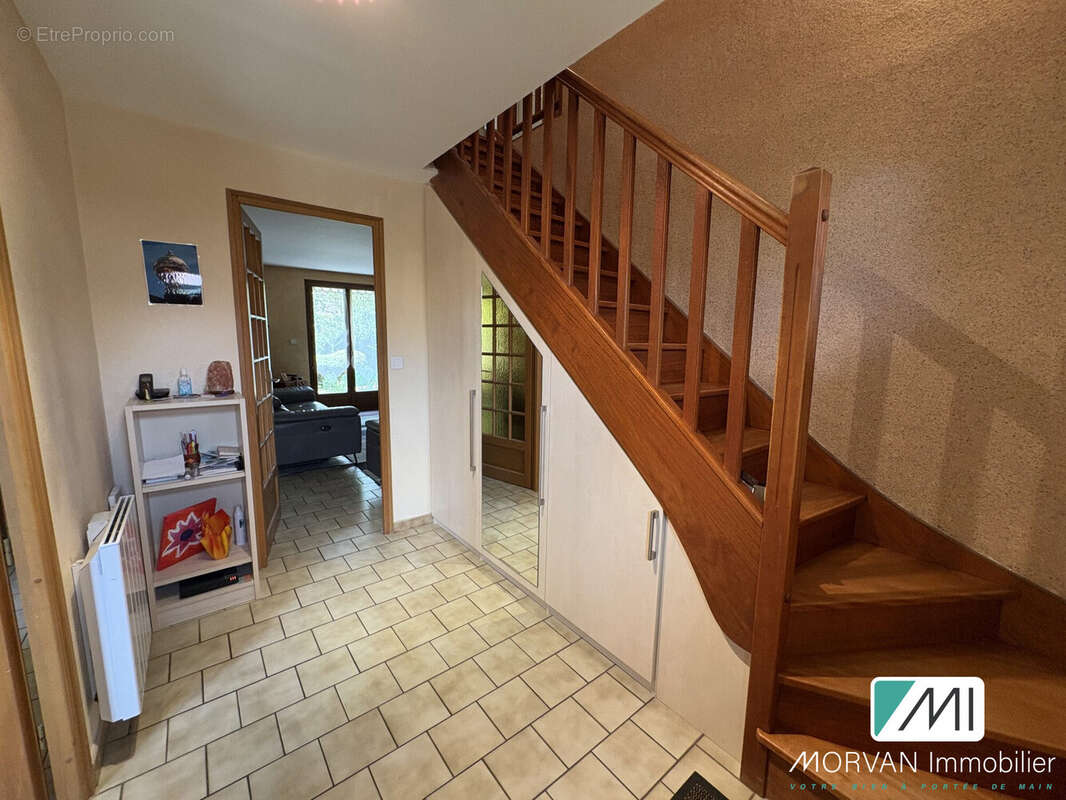 Maison 137 m² à Les Essarts-Le-Roi  - photo 5