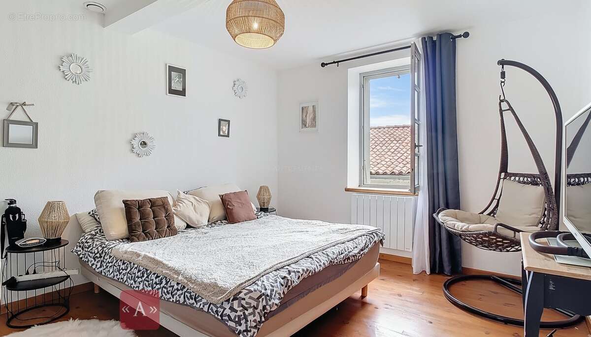 Maison à MONTASTRUC-LA-CONSEILLERE