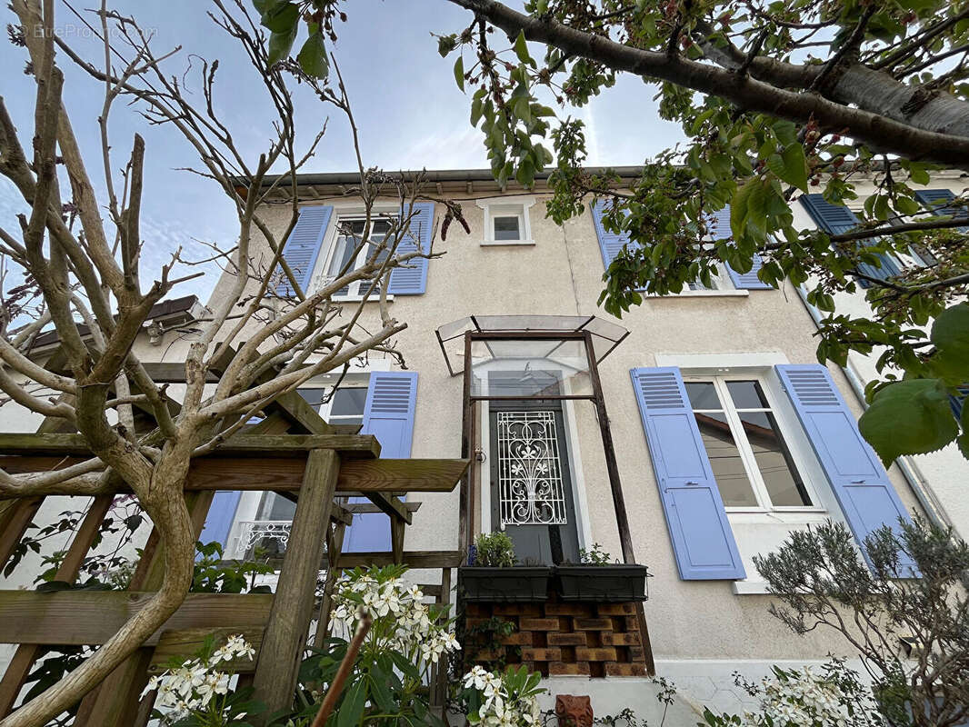 Maison à VILLEMOMBLE