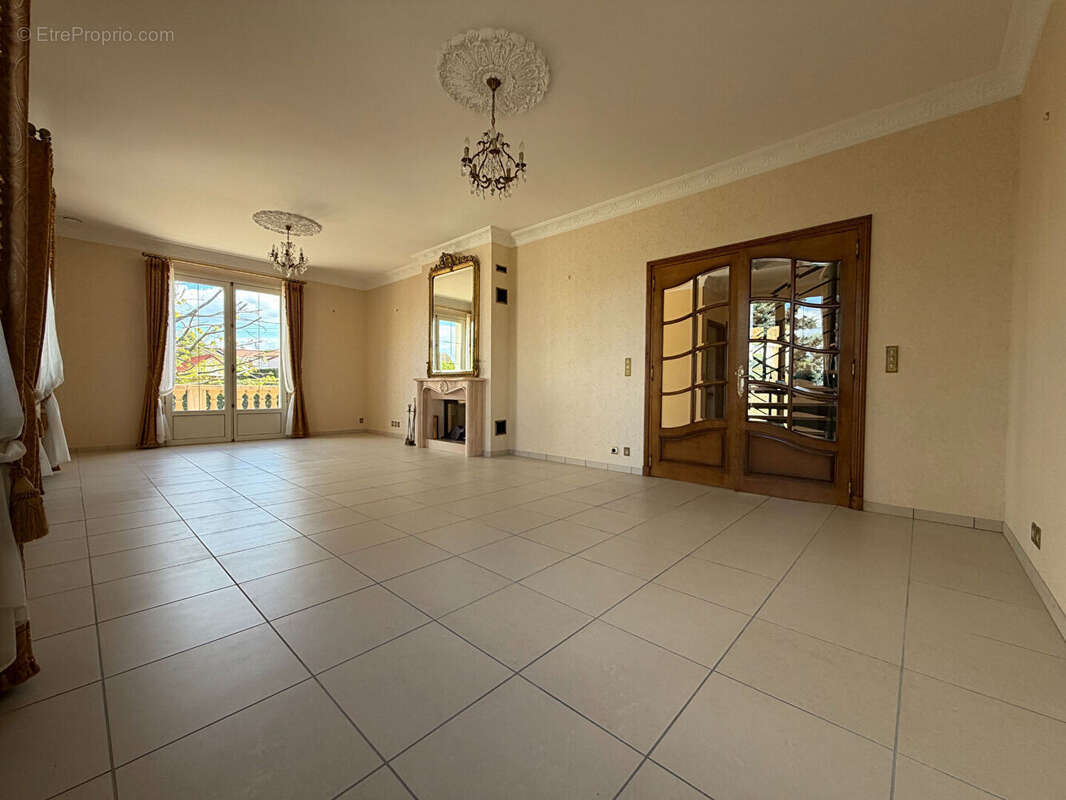 Villa aux prestations rares ! volumes, confort & accessibilité - photo 6
