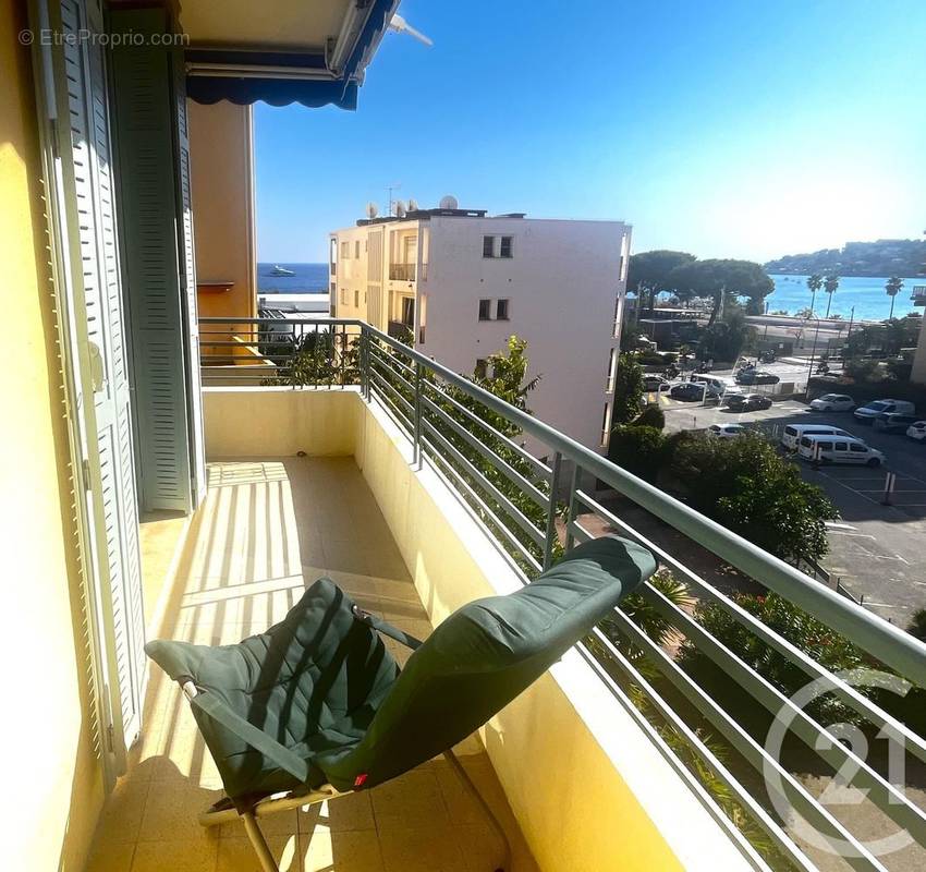 Appartement à ROQUEBRUNE-CAP-MARTIN