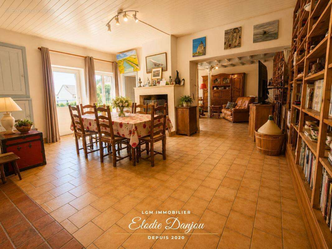 Grande propriété rénovée avec dépendances, grange et jardin à 15 min de Vendôme - photo 3