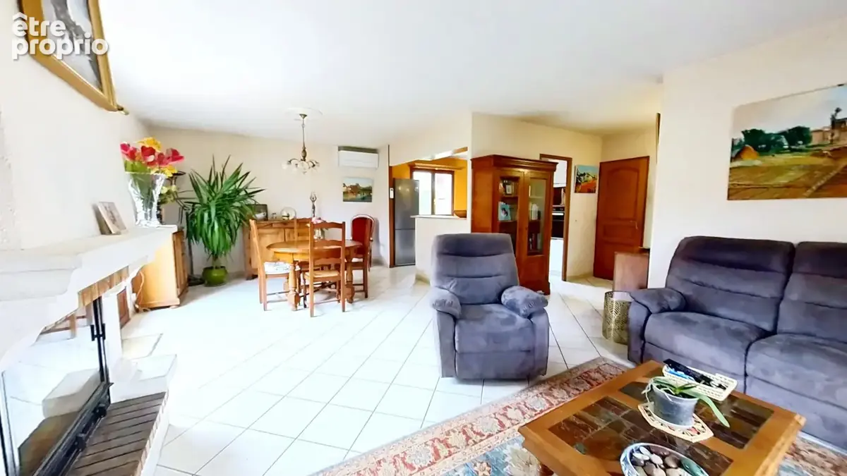 À ISSOIRE, maison 5 pièces avec terrain - photo 3