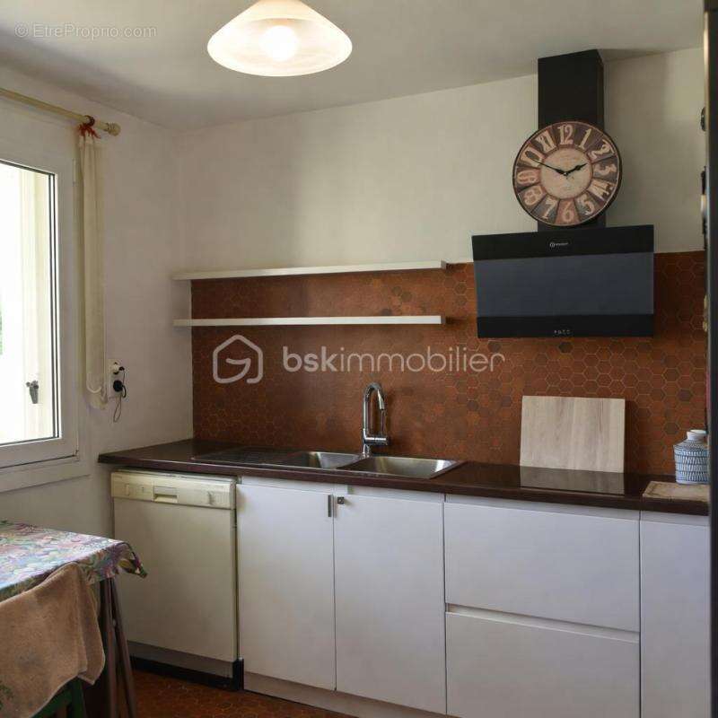 Maison à BOLLENE