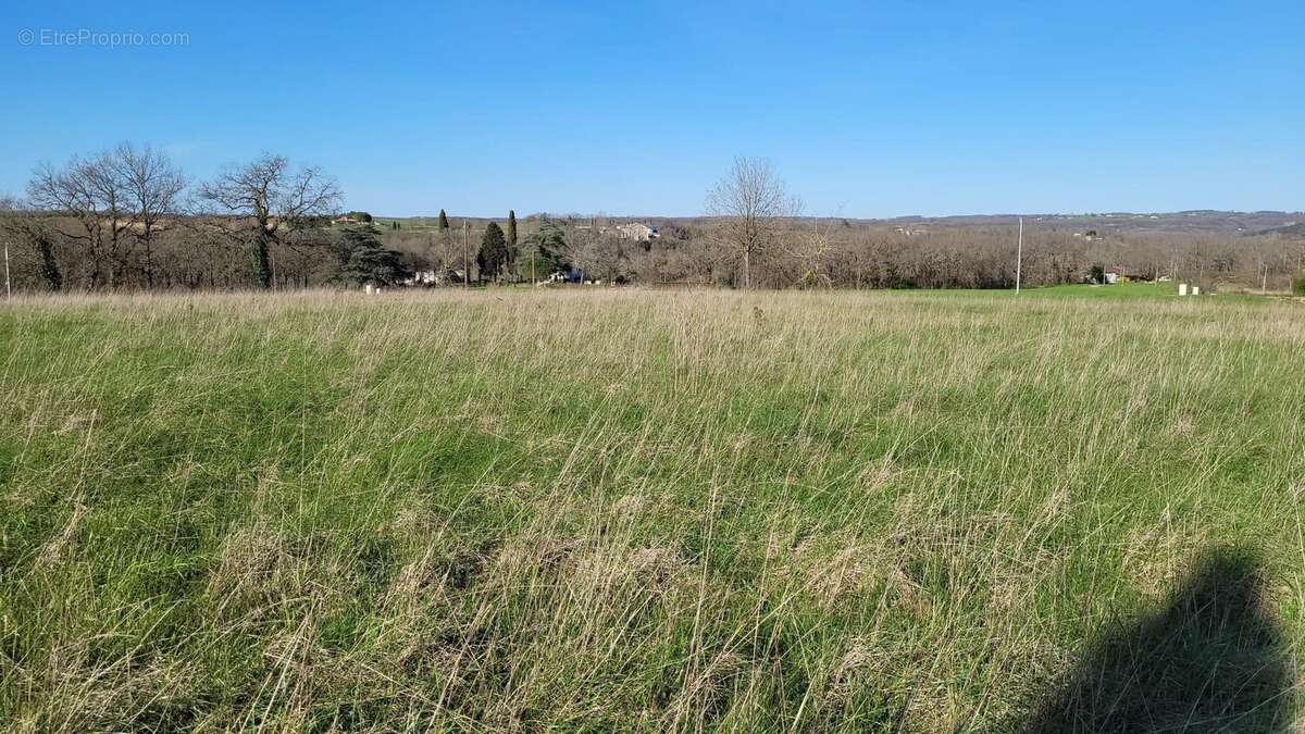 Terrain à ROQUECOR
