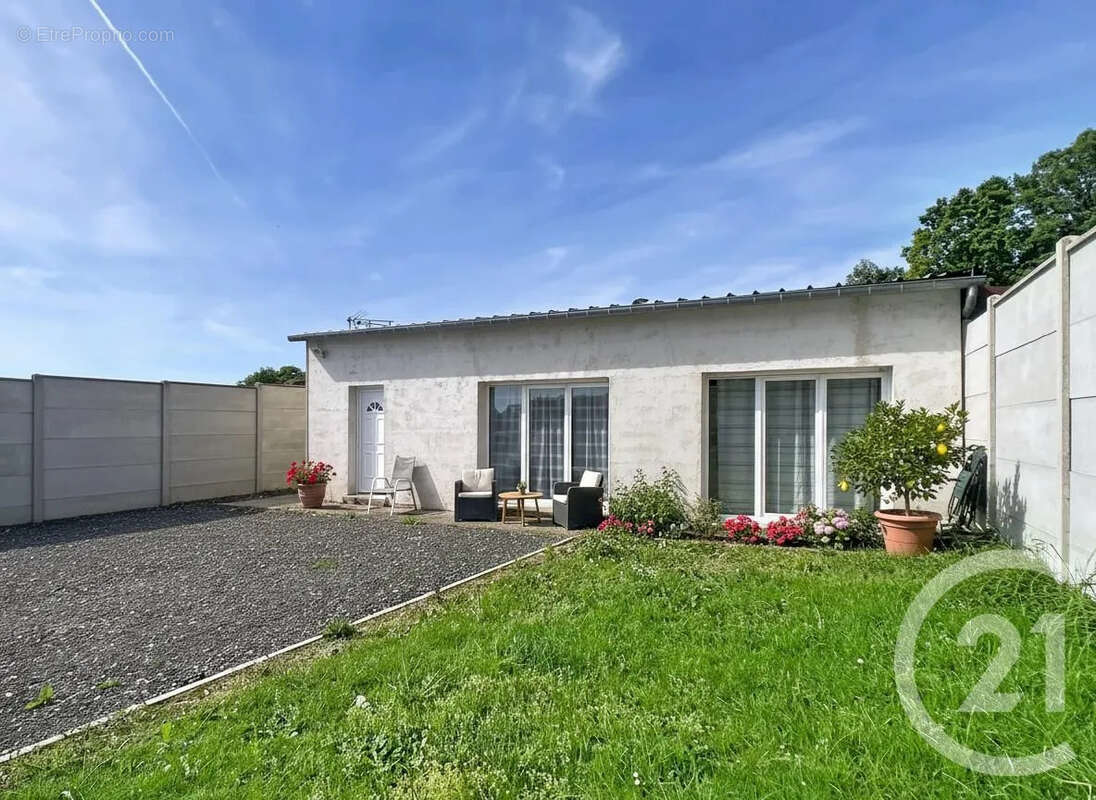 Maison à SERIFONTAINE