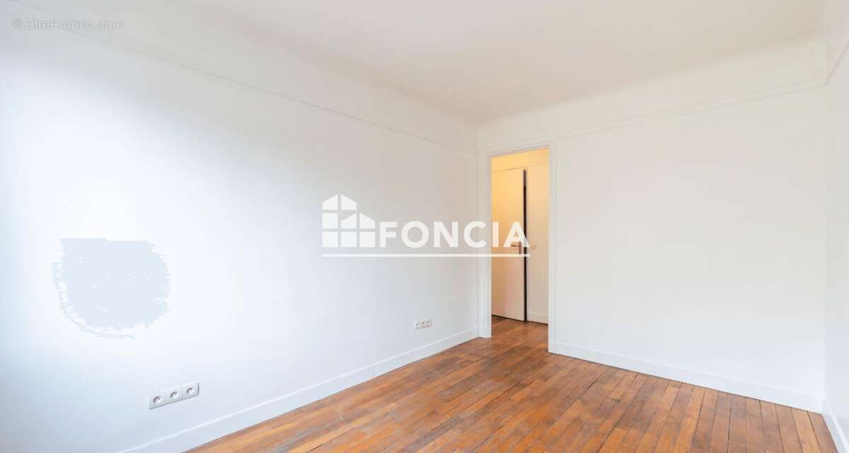 Appartement à COLOMBES