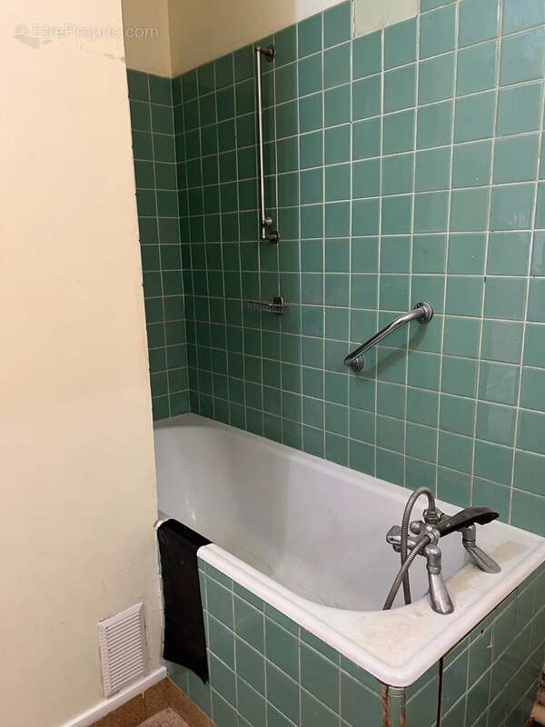 Appartement à PARIS-19E