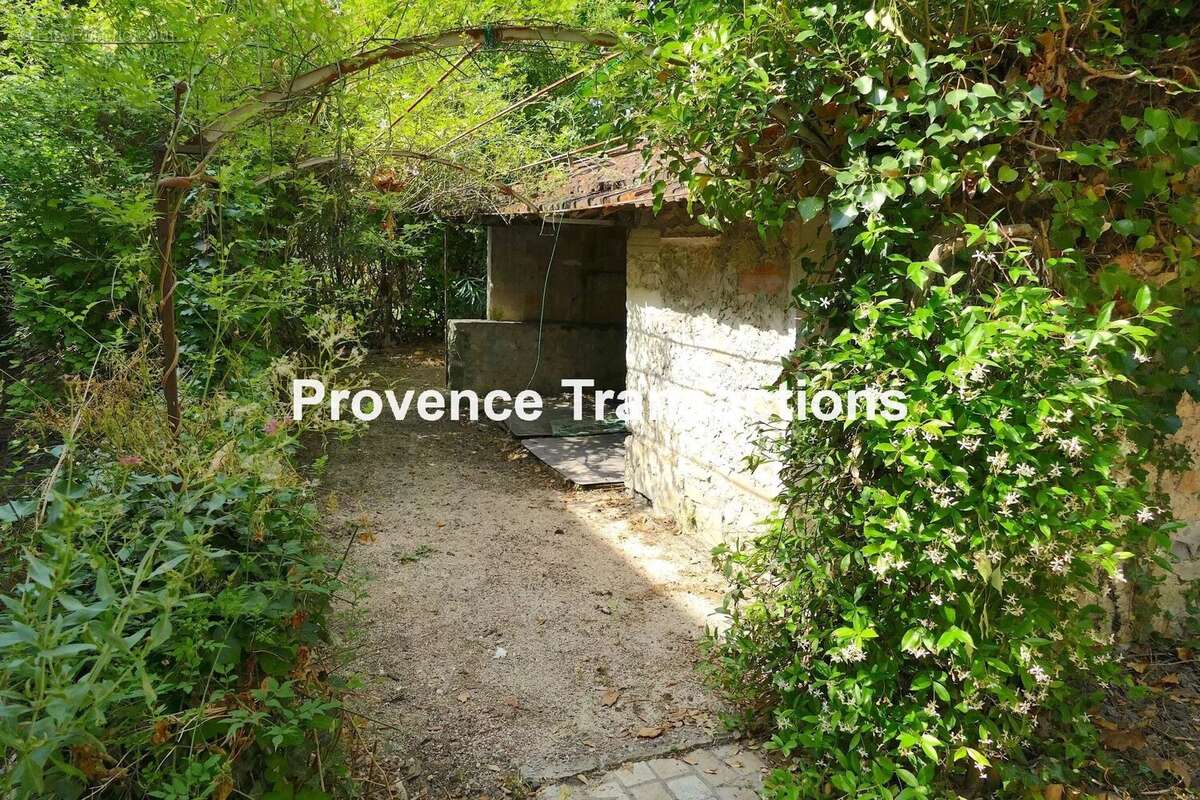 Maison à VAISON-LA-ROMAINE