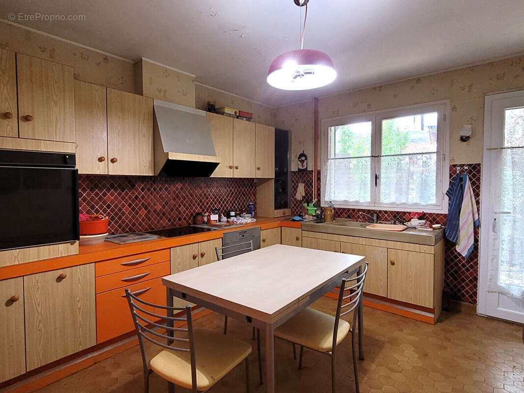 Maison à VALS-PRES-LE-PUY