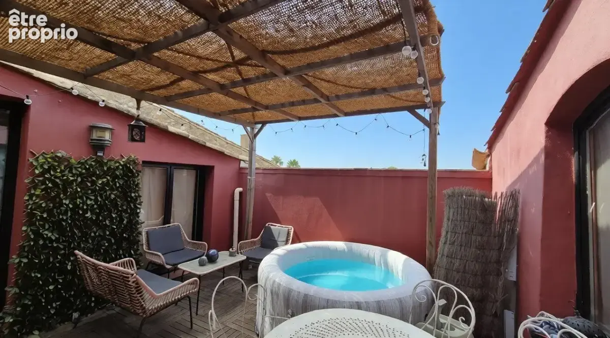Maison à POUZOLLES