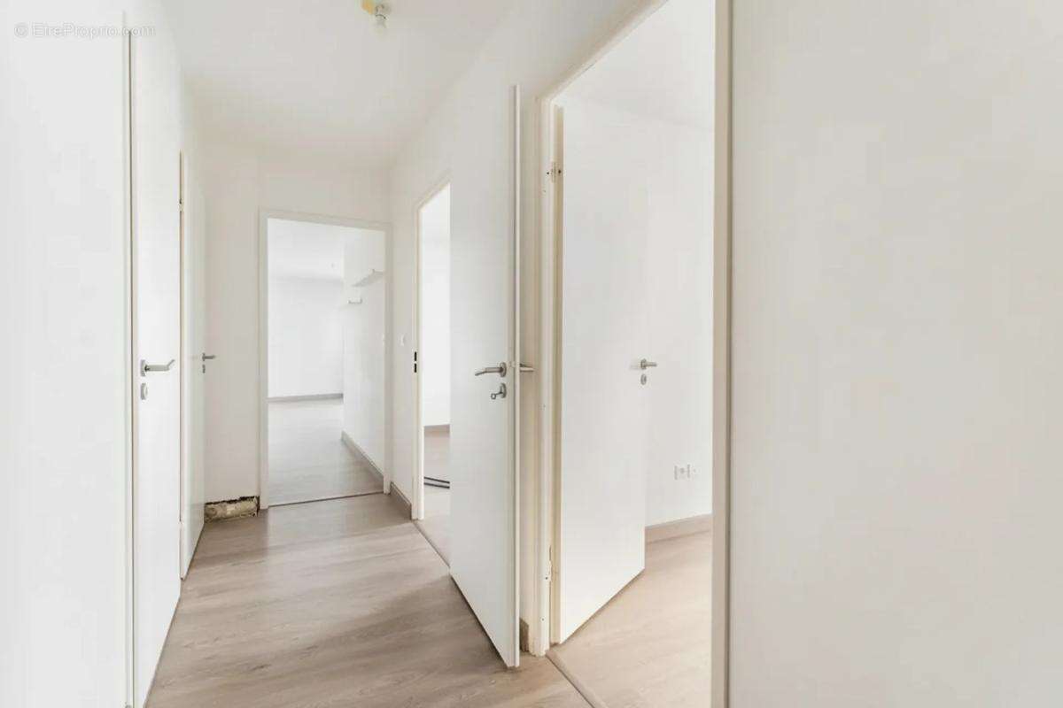 Appartement T3 lumineux avec balcon à Lomme - photo 8