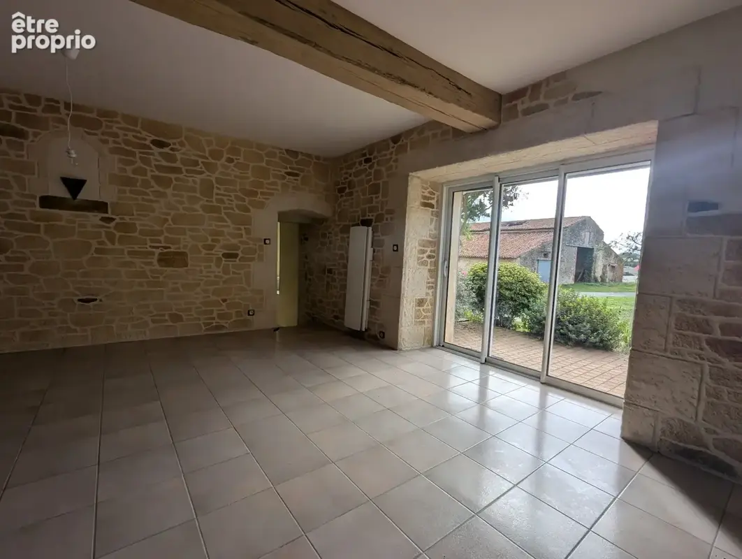 Ensemble immobilier de 2 maisons en pierre et une grange vendéenne a proximité de vouvant - photo 10