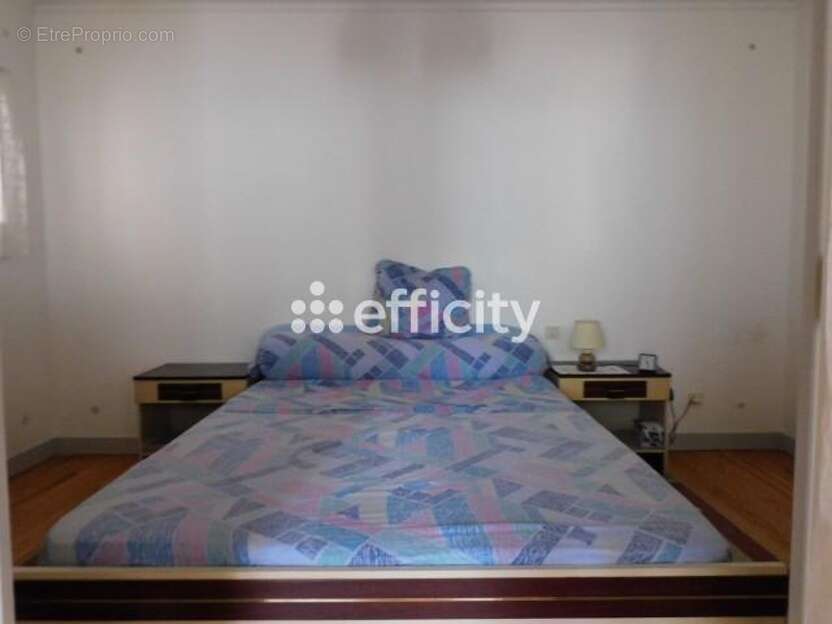 Maison à MONTPELLIER-DE-MEDILLAN