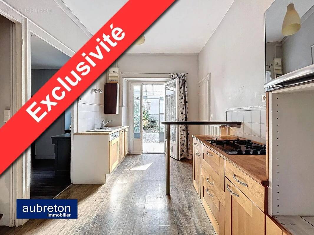 Maison à BRIE-ET-ANGONNES