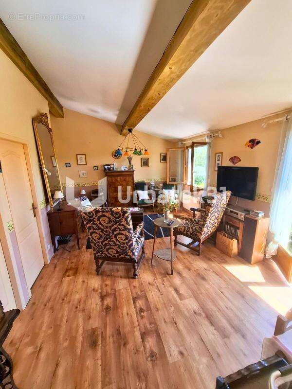 Maison à PEYREFITTE-SUR-L'HERS