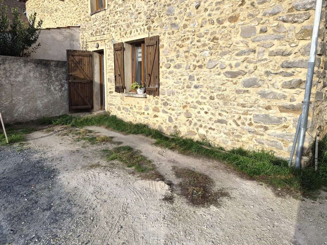 Appartement à VAUGRIGNEUSE