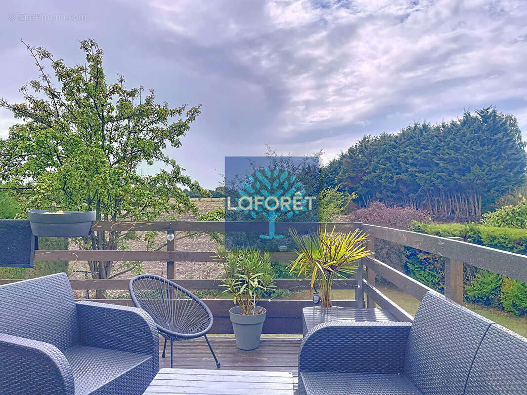 Maison à VIEUX-CONDE