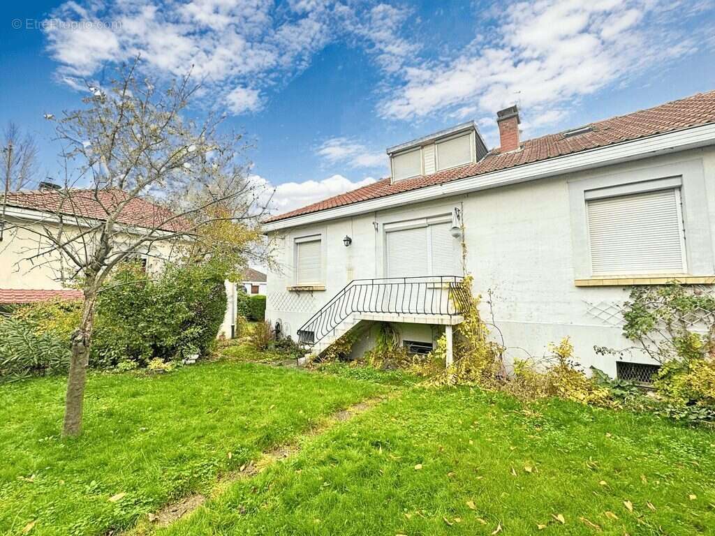 Maison à FACHES-THUMESNIL