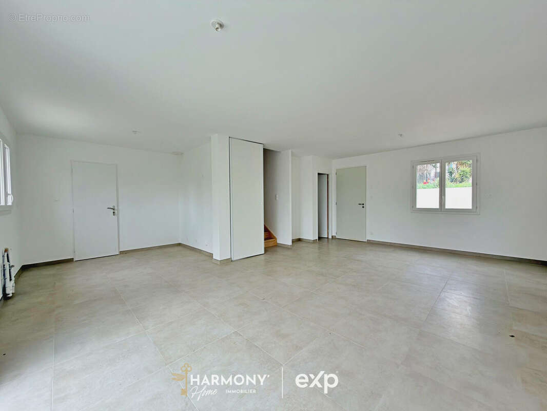 Maison à ROQUEVAIRE