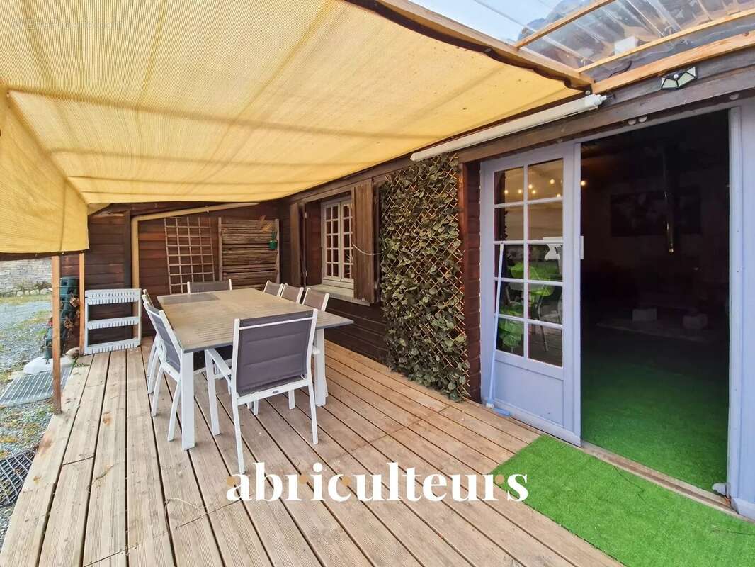 Maison à BRIE-SOUS-MATHA