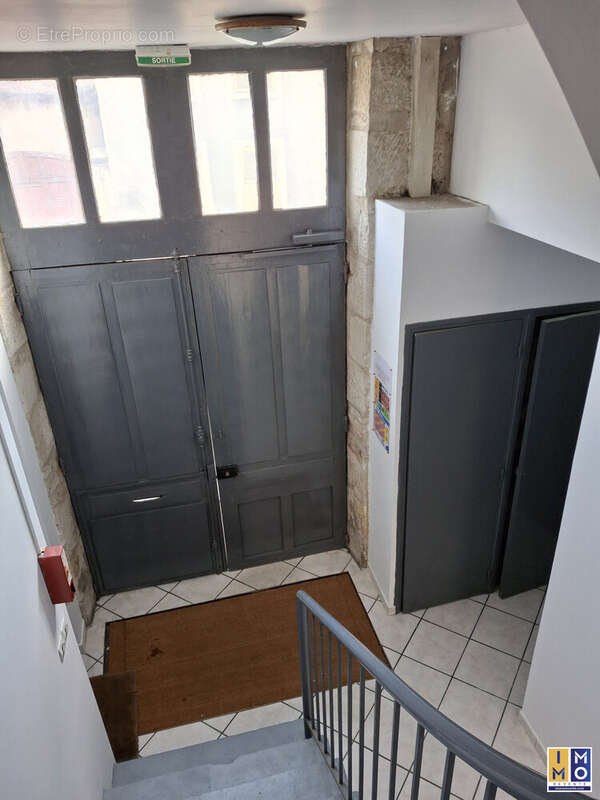 Appartement 479 m² à Chateauneuf-Sur-Cher  - photo 2