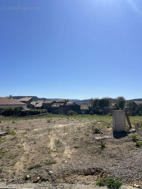 Terrain à FABREZAN