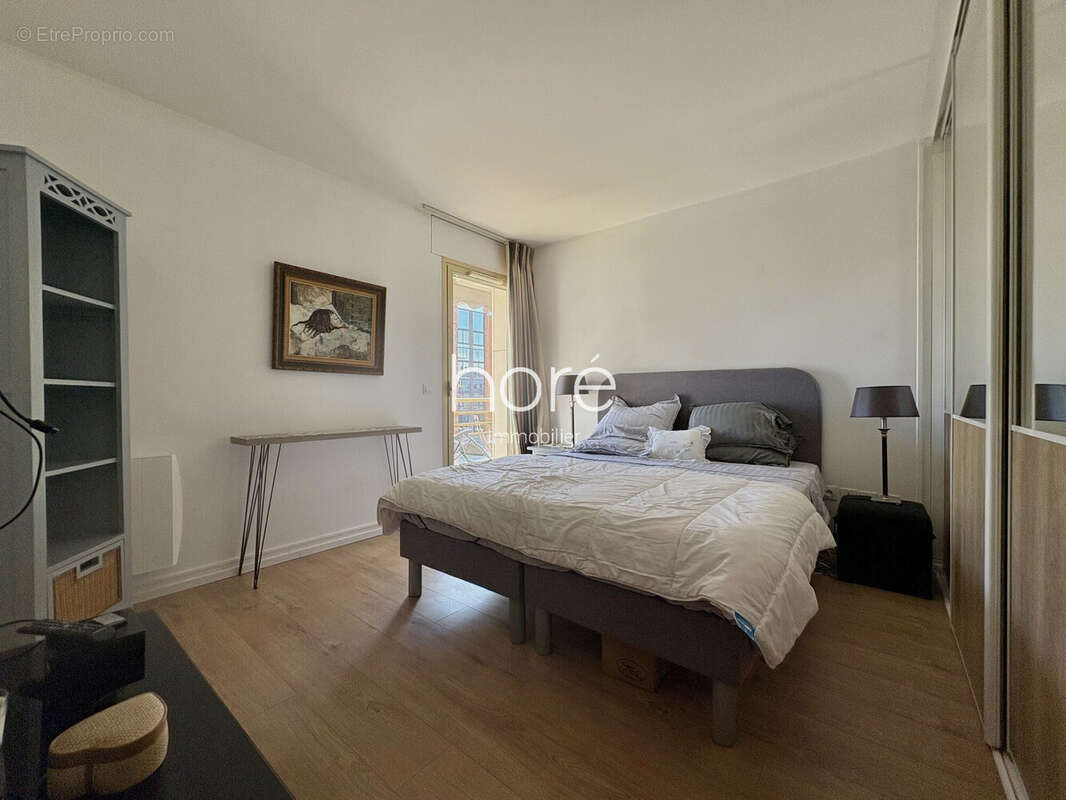 Appartement à LEVALLOIS-PERRET