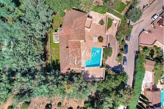 Maison à MANDELIEU-LA-NAPOULE