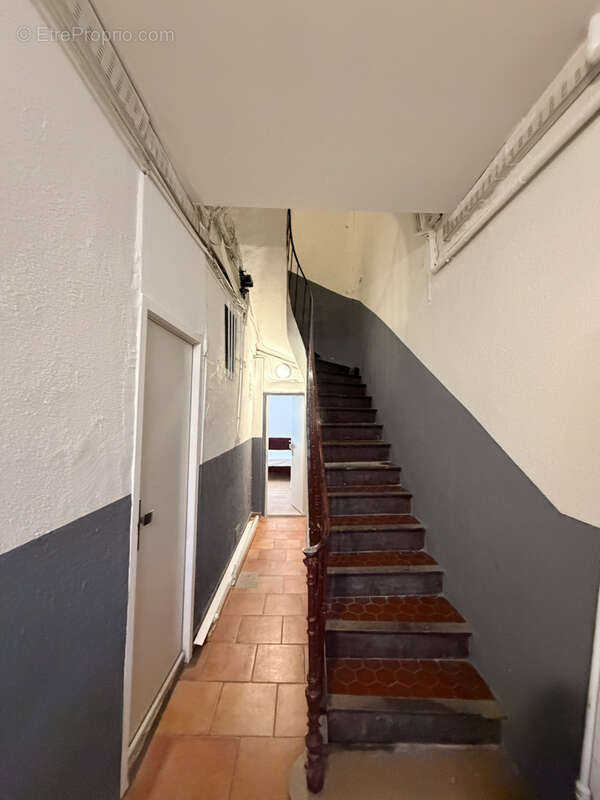 Appartement à MARSEILLE-3E