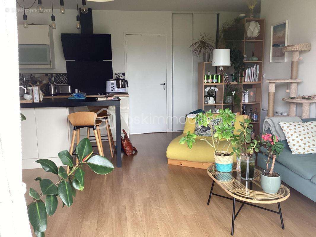 Appartement à LANVALLAY