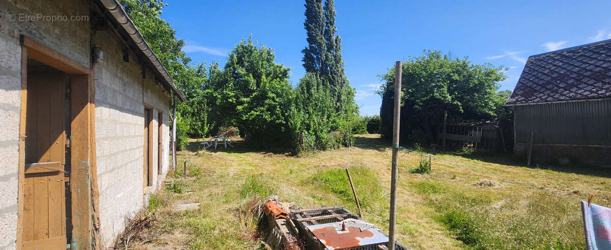 Maison à AVESNES-EN-VAL