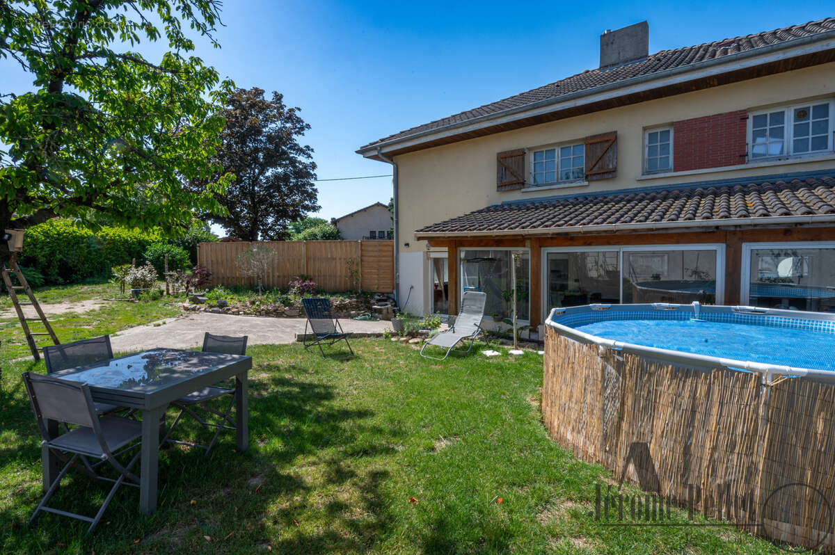 Appartement à CHASSE-SUR-RHONE