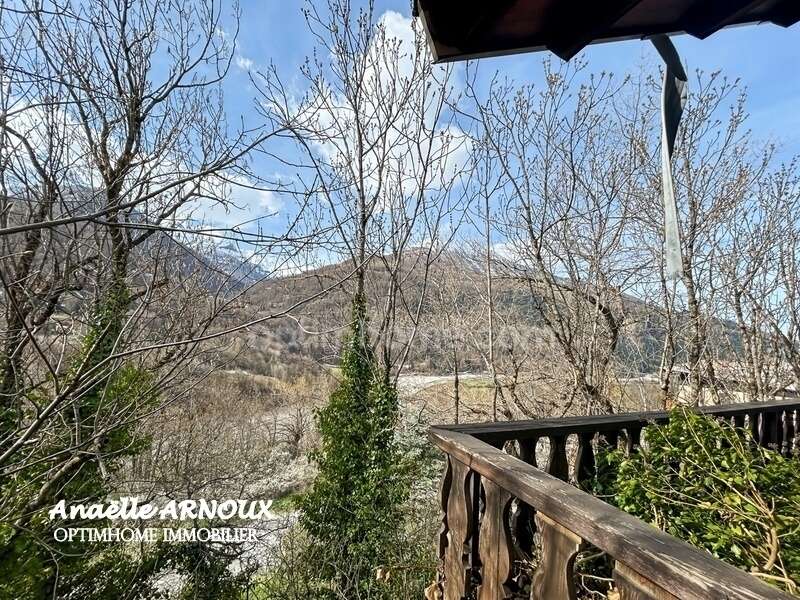Chalet bois à fort potentiel à rénover au coeur du village d'Orcières - photo 18