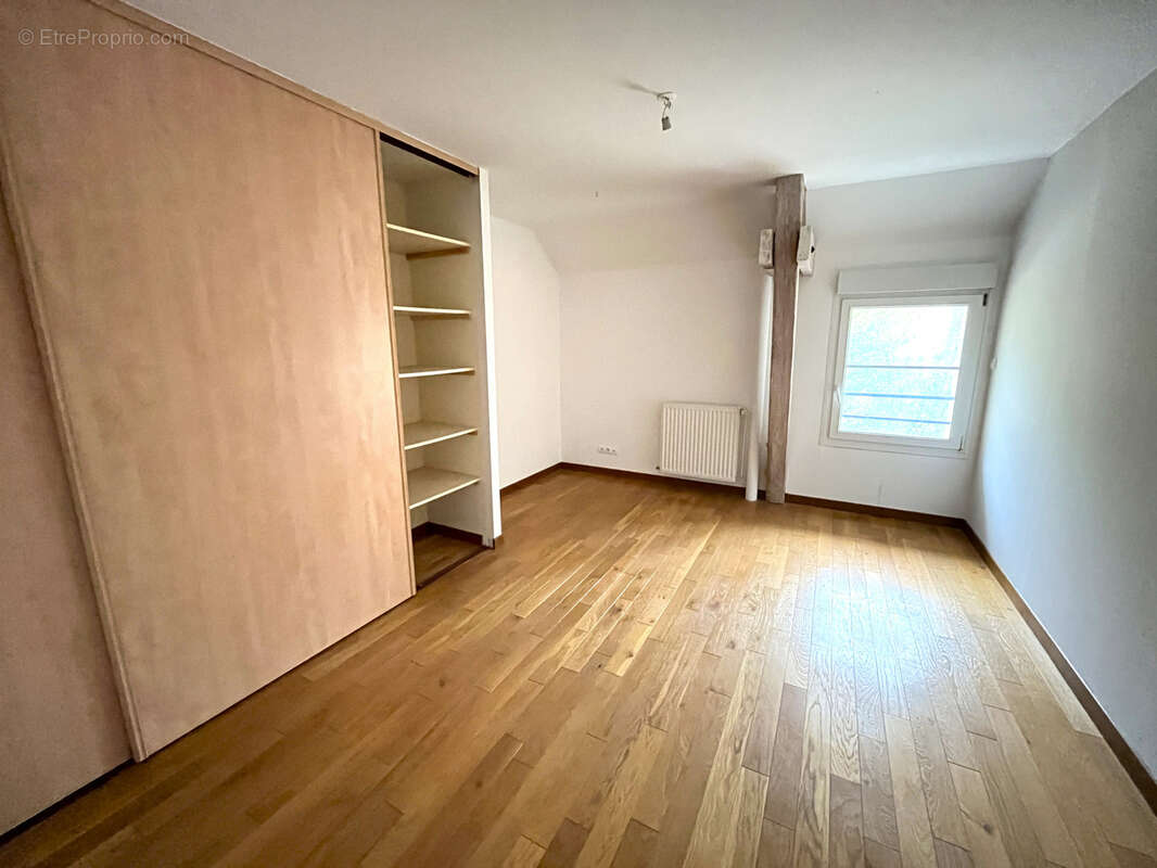 Appartement à BEZANNES