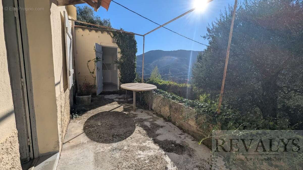 Maison à CONTES