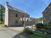 Maison à PLUSSULIEN