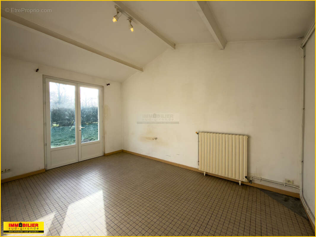 Maison à LANDIRAS