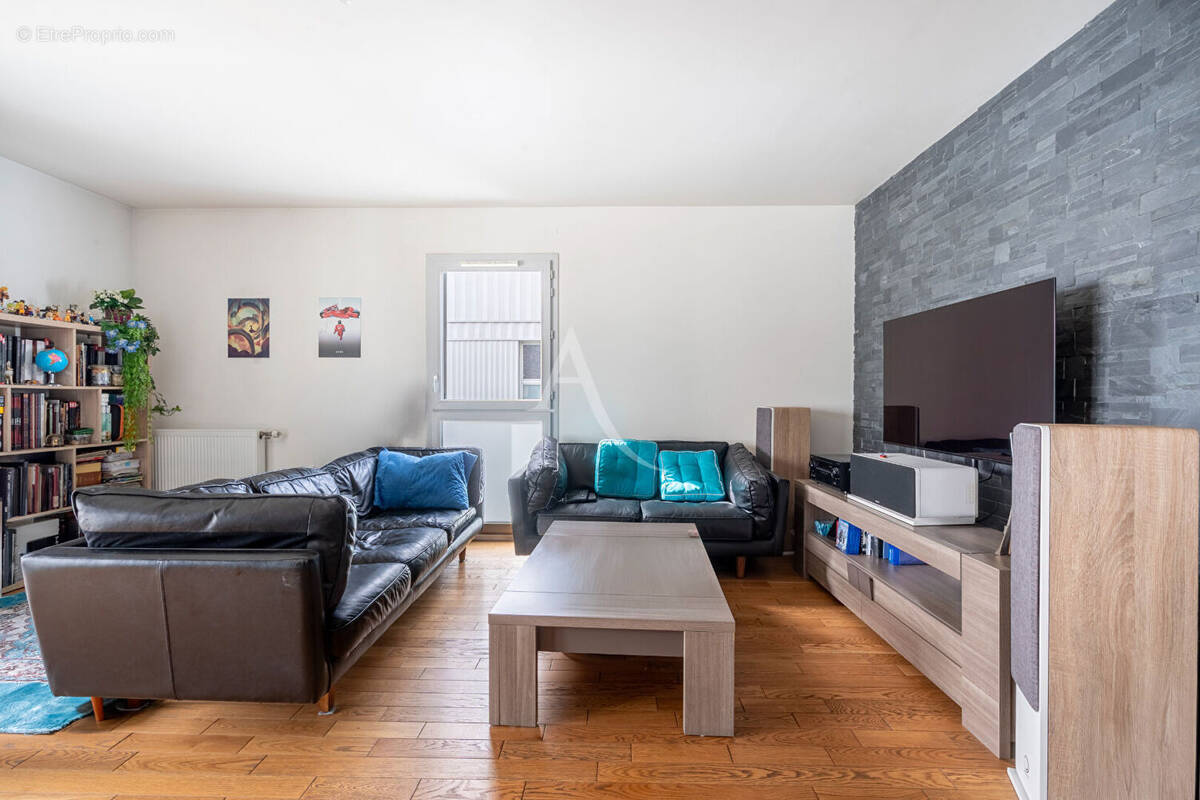 Appartement à IVRY-SUR-SEINE