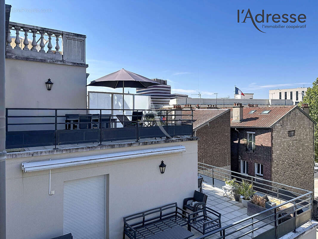 PUTEAUX/ République - Appartement 3 pièces 62m² - 1 Terrasse 16m²  - 1 Parking - 1 Cave - photo 11